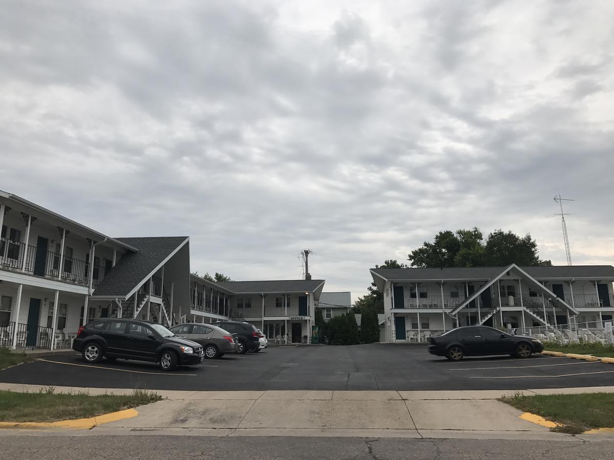 Gables Motel Wisconsin Dells Exterior foto